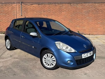 Used Renault Clio 2010 for sale - 76600535: Photo