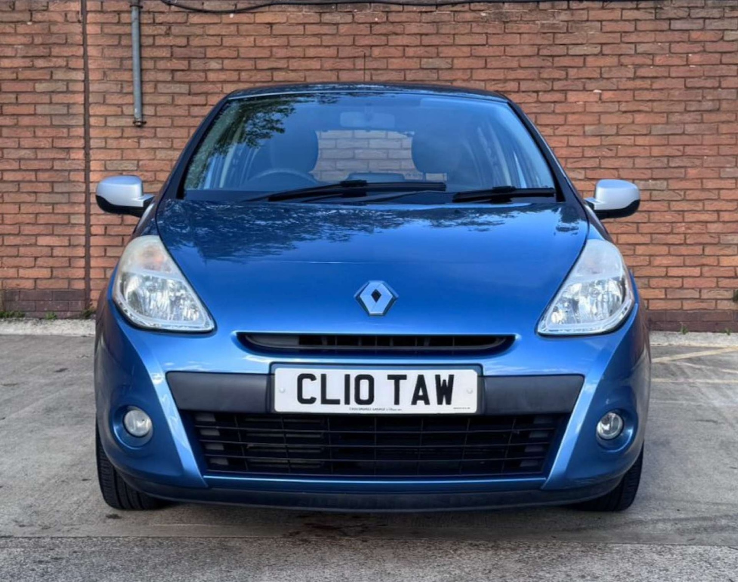 Used Renault Clio 2010 for sale - 76600535: Photo 5