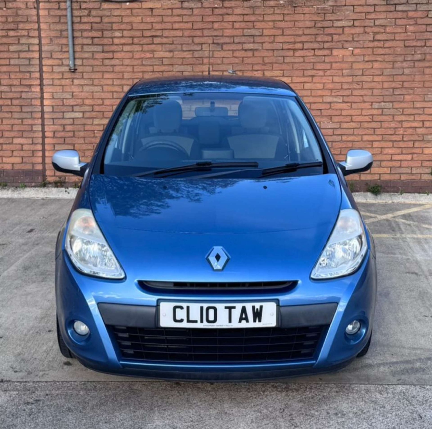 Used Renault Clio 2010 for sale - 76600535: Photo 6