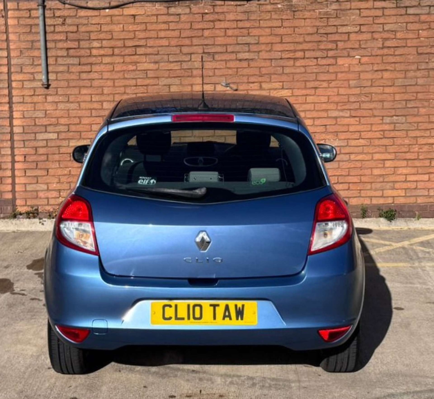 Used Renault Clio 2010 for sale - 76600535: Photo 8