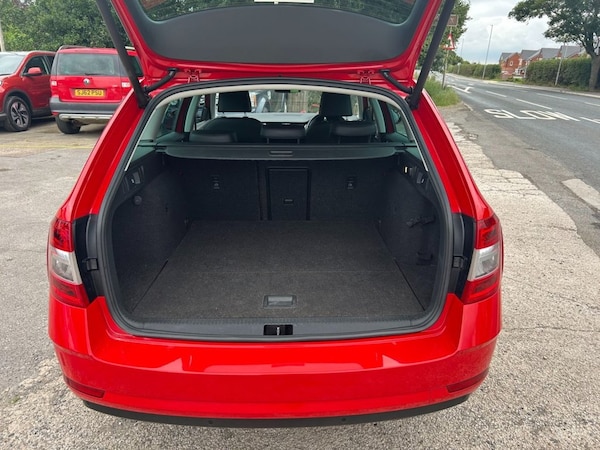 Used Skoda Octavia 2019 for sale - 75397270: Photo 11
