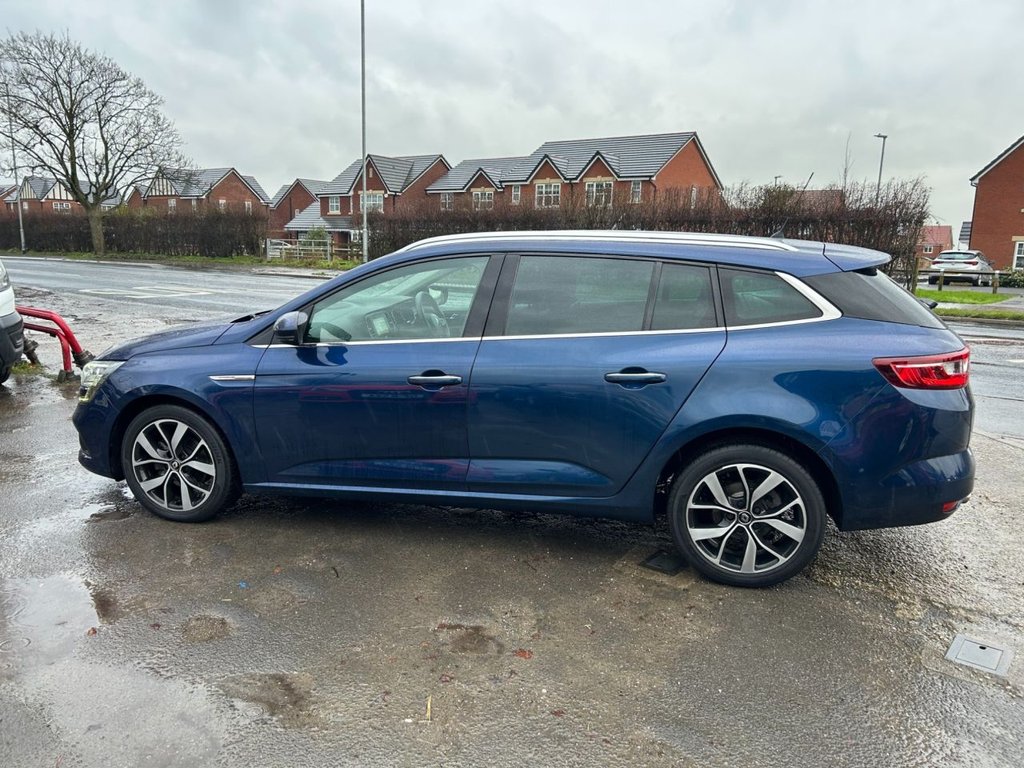 Used Renault Megane 2020 for sale - 76820878: Photo 11