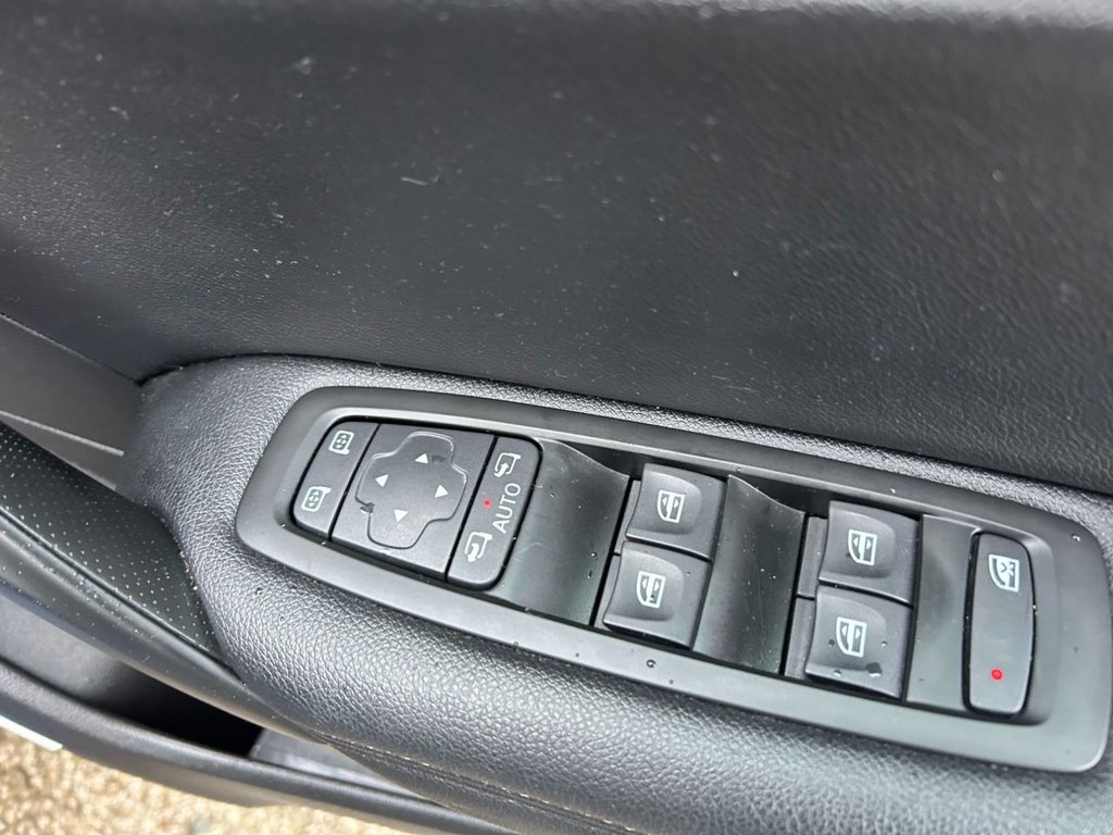 Used Renault Megane 2020 for sale - 76820878: Photo 20