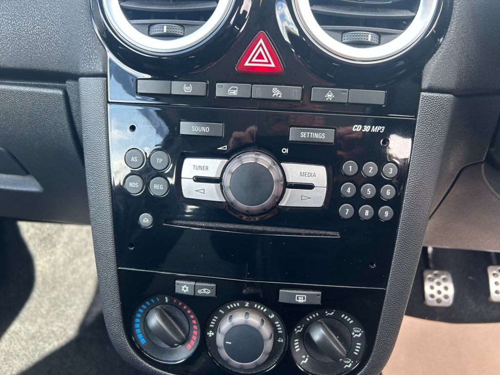 Used Vauxhall Corsa 2014 for sale - 78082978: Photo 8