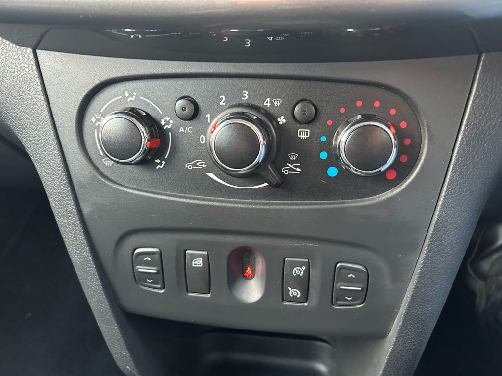 Used Dacia Sandero Stepway 2016 for sale - 76686376: Photo 14