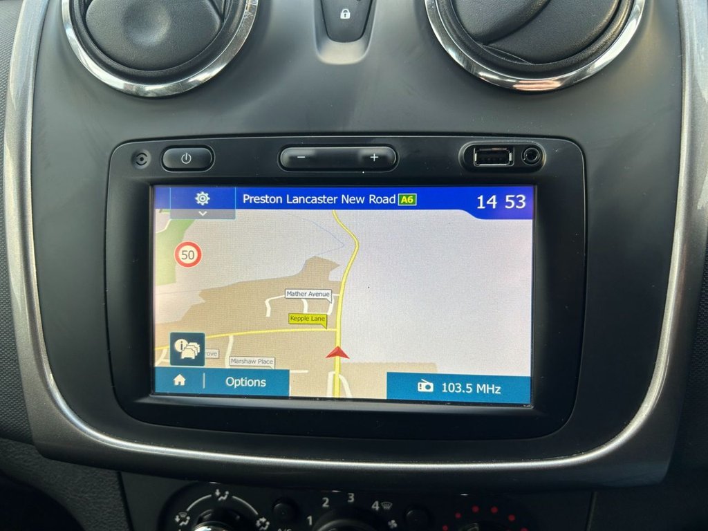 Used Dacia Sandero Stepway 2016 for sale - 76686376: Photo 16