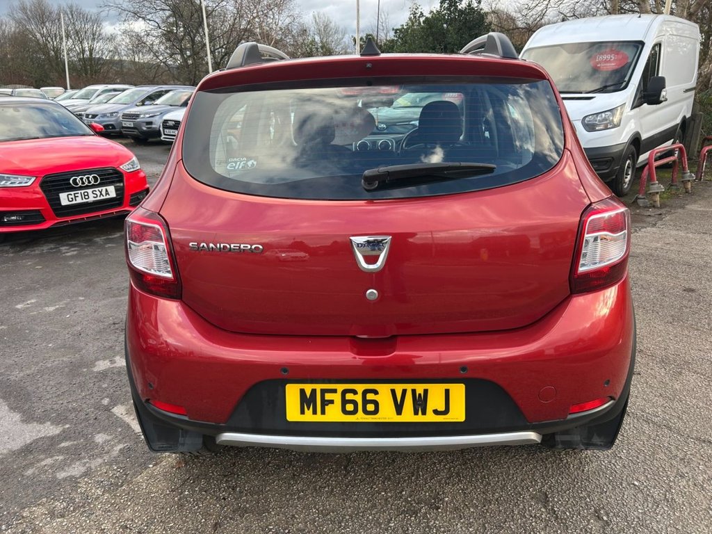 Used Dacia Sandero Stepway 2016 for sale - 76686376: Photo 4