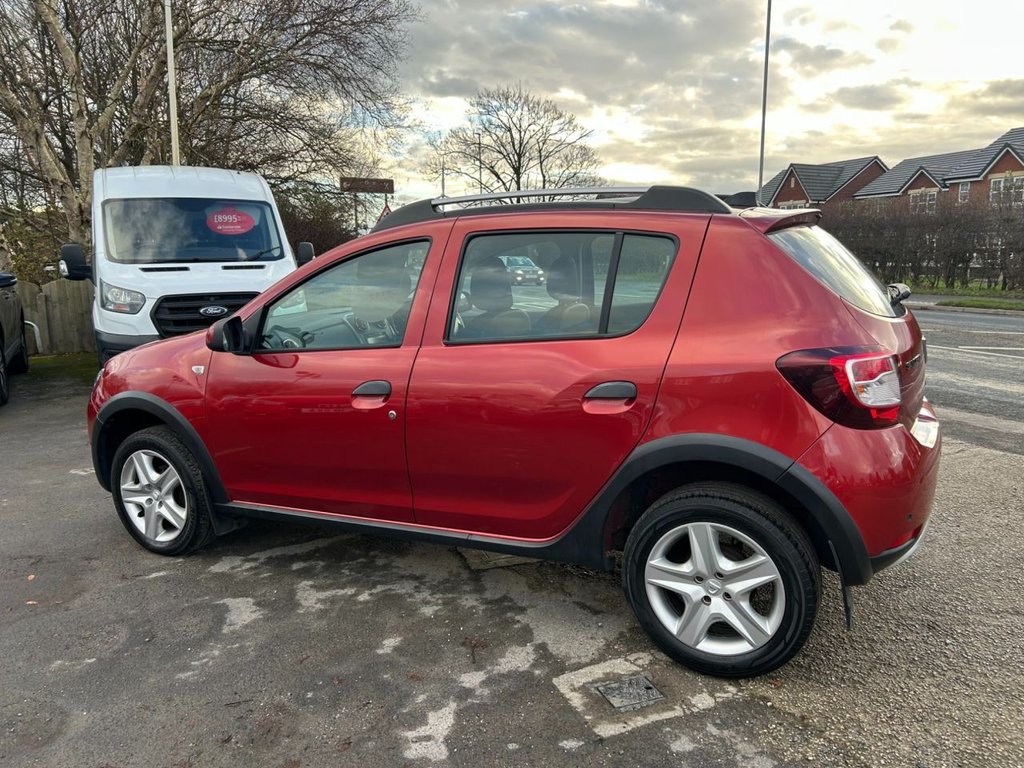 Used Dacia Sandero Stepway 2016 for sale - 76686376: Photo 5