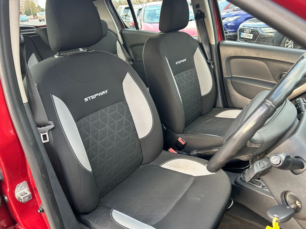 Used Dacia Sandero Stepway 2016 for sale - 76686376: Photo 8