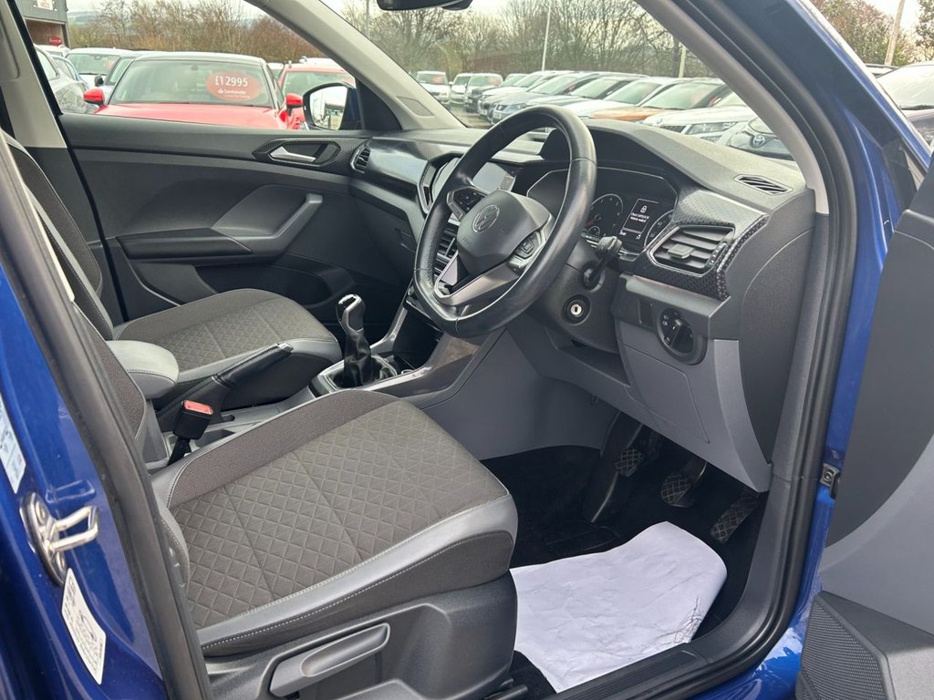 Used Volkswagen T-Cross 2021 for sale - 76841479: Photo 2