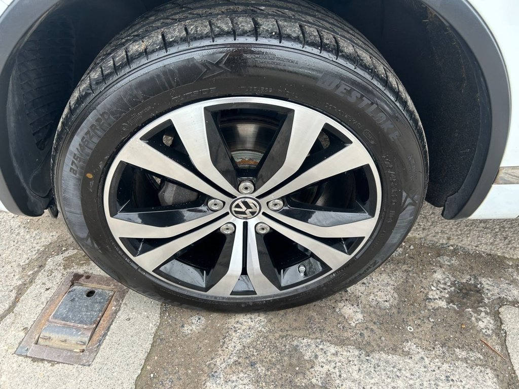 Used Volkswagen Touareg 2015 for sale - 78181788: Photo 21