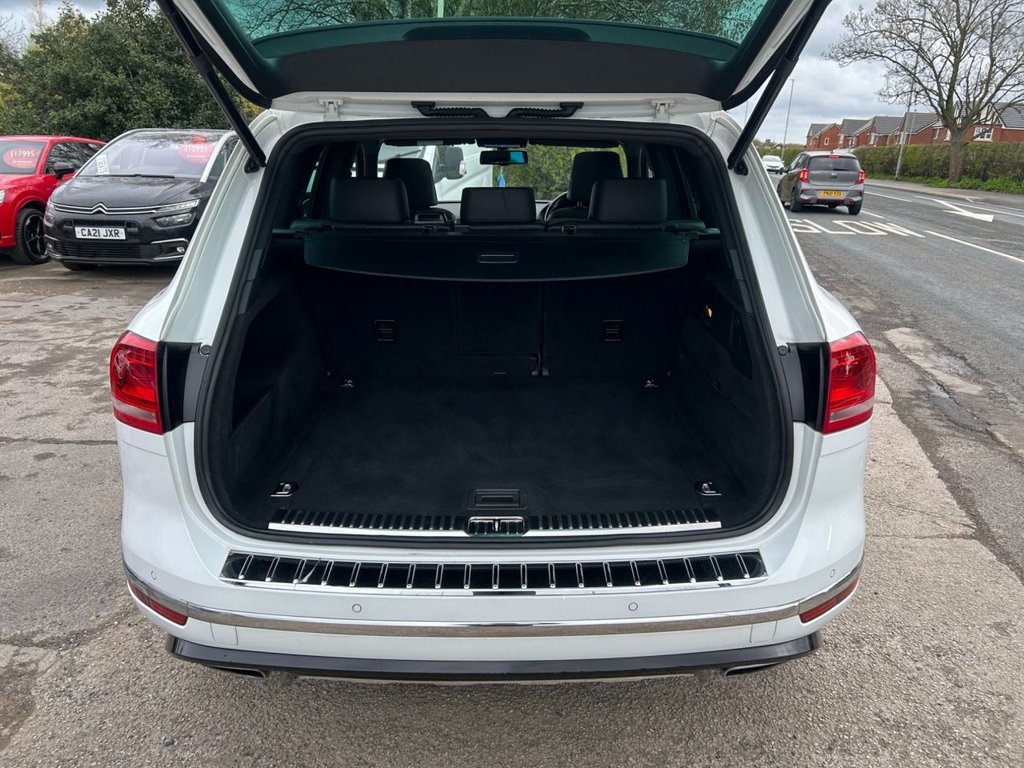 Used Volkswagen Touareg 2015 for sale - 78181788: Photo 24