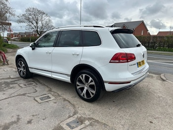 Used Volkswagen Touareg 2015 for sale - 78181788: Photo