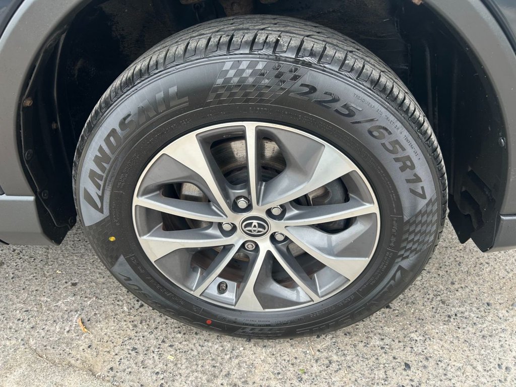 Used Toyota RAV4 2017 for sale - 76303898: Photo 10