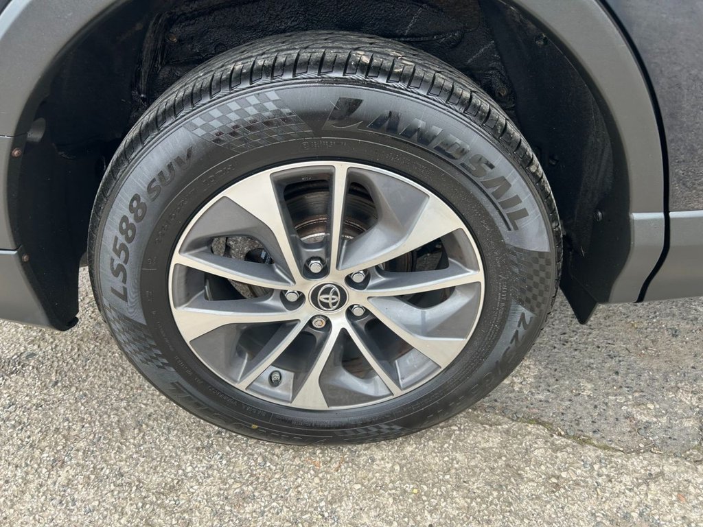 Used Toyota RAV4 2017 for sale - 76303898: Photo 11