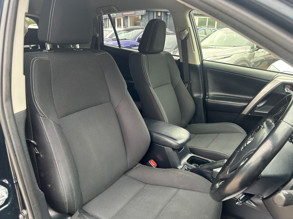 Used Toyota RAV4 2017 for sale - 76303898: Photo 14