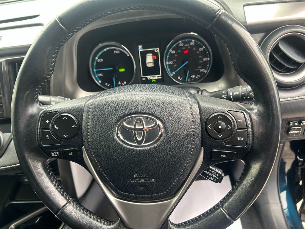 Used Toyota RAV4 2017 for sale - 76303898: Photo 18
