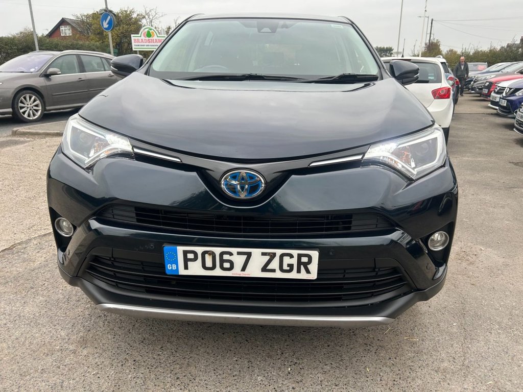 Used Toyota RAV4 2017 for sale - 76303898: Photo 9