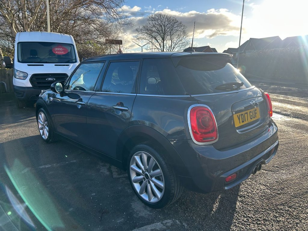 Used MINI Hatch 2017 for sale - 76686343: Photo 8