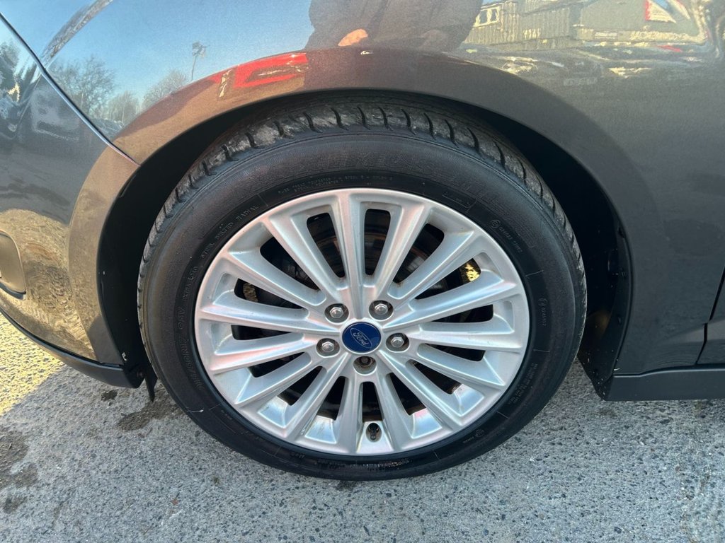 Used Ford C-Max 2017 for sale - 76605187: Photo 23