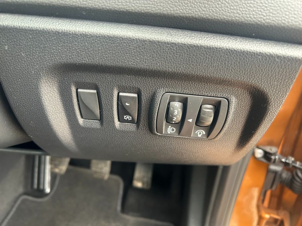 Used Renault Captur 2018 for sale - 77328388: Photo 18