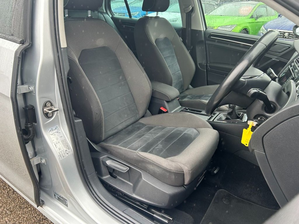 Used Volkswagen Golf 2014 for sale - 77621648: Photo 4