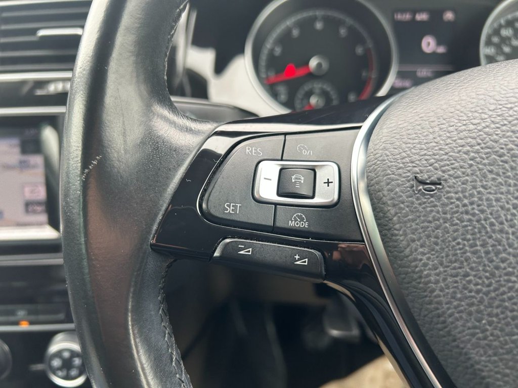 Used Volkswagen Golf 2014 for sale - 77621648: Photo 9