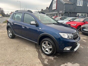 Used Dacia Sandero Stepway 2018 for sale - 77038407: Photo