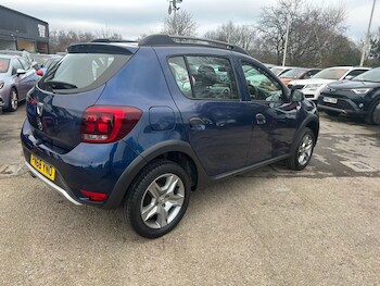Used Dacia Sandero Stepway 2018 for sale - 77038407: Photo