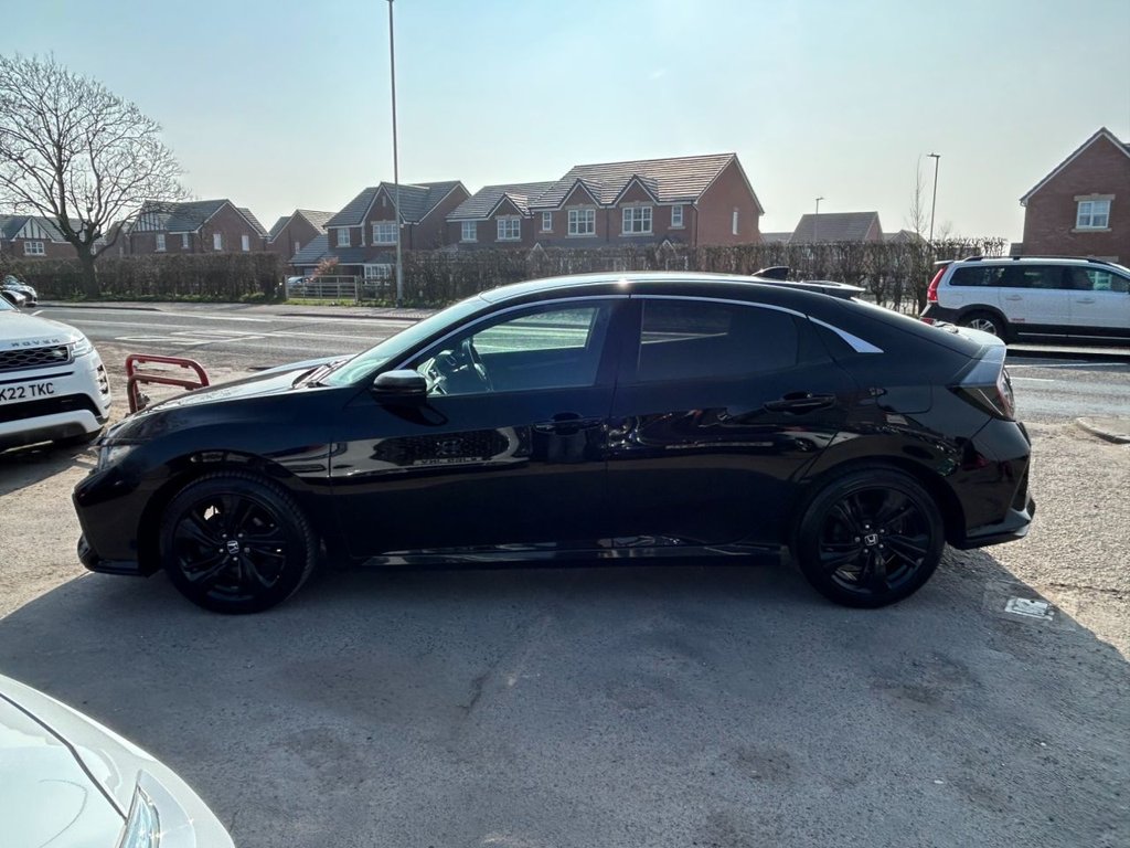 Used Honda Civic 2019 for sale - 77976433: Photo 9