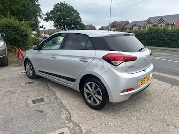Used Hyundai i20 2015 for sale - 78955508: Photo