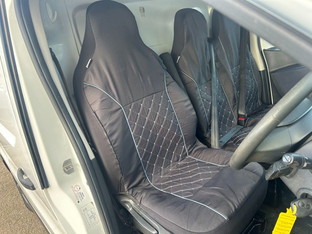 Used Vauxhall Vivaro 2015 for sale - 76386466: Photo 12