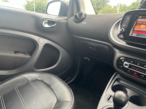 Used smart fortwo 2018 for sale - 76255992: Photo 18