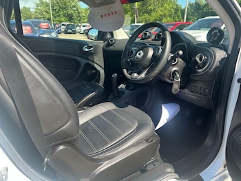 Used smart fortwo 2018 for sale - 78875341: Photo