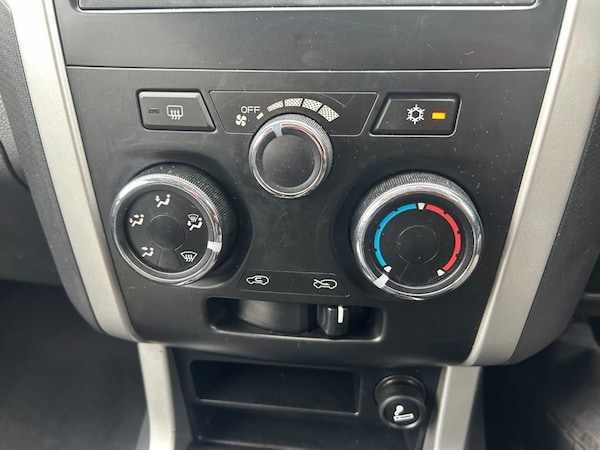 Used Isuzu D-Max 2016 for sale - 76132835: Photo 10