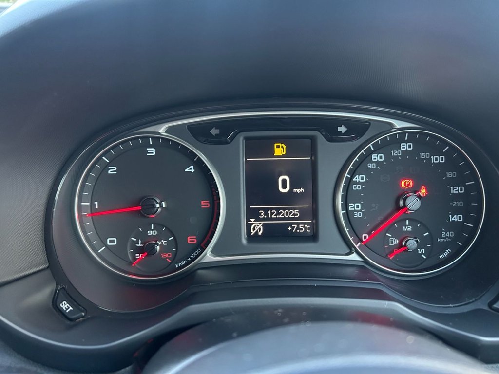 Used Audi A1 2012 for sale - 76797927: Photo 11