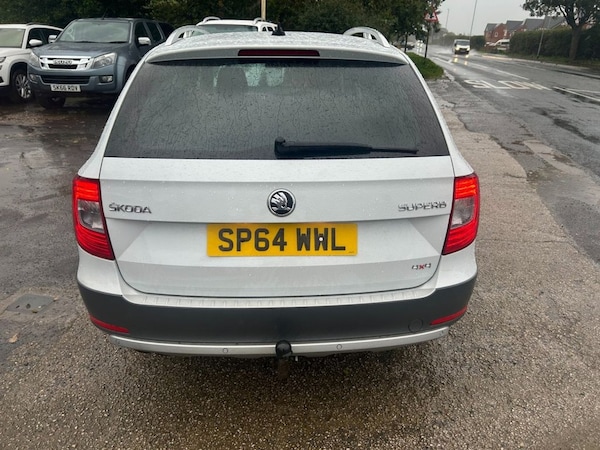 Used Skoda Superb 2014 for sale - 76147732: Photo 12