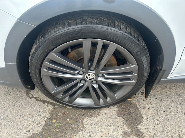 Used Skoda Superb 2014 for sale - 76147732: Photo 17