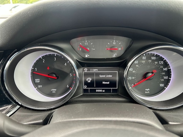 Used Vauxhall Insignia 2019 for sale - 75665917: Photo 16