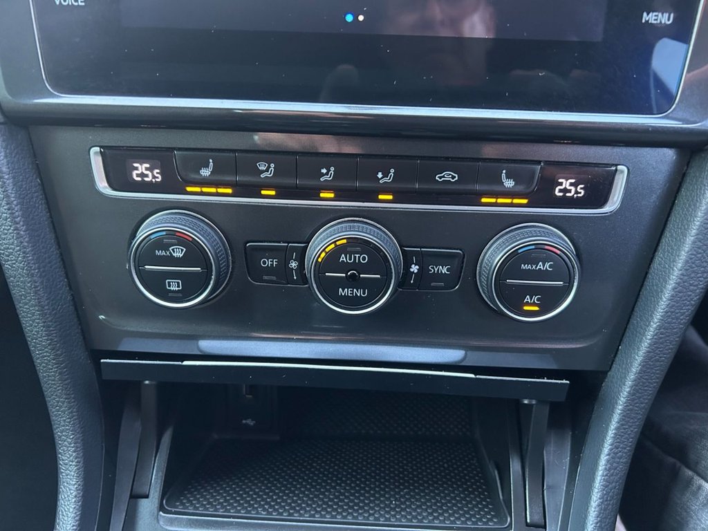 Used Volkswagen Golf 2019 for sale - 77027450: Photo 19