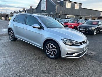 Used Volkswagen Golf 2019 for sale - 77027450: Photo