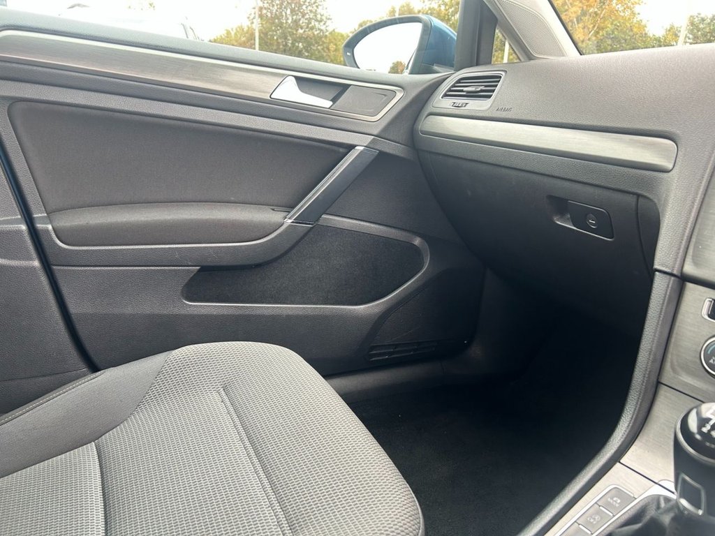 Used Volkswagen Golf 2013 for sale - 76291236: Photo 9