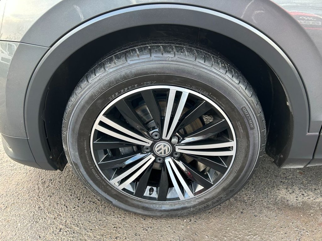 Used Volkswagen Tiguan 2018 for sale - 76962609: Photo 23