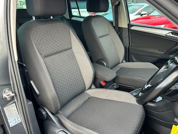 Used Volkswagen Tiguan 2018 for sale - 76962609: Photo