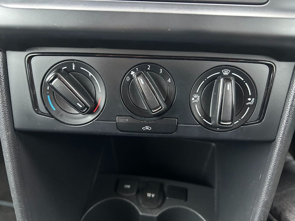 Used Volkswagen Polo 2014 for sale - 76470238: Photo 13