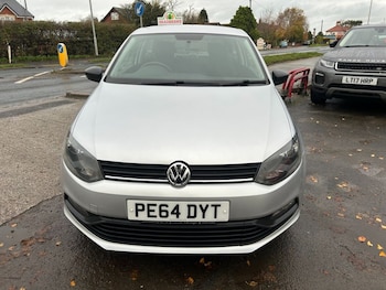 Used Volkswagen Polo 2014 for sale - 76470238: Photo
