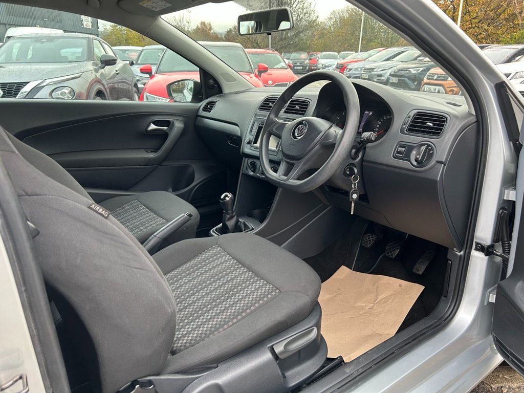 Used Volkswagen Polo 2014 for sale - 76470238: Photo 6