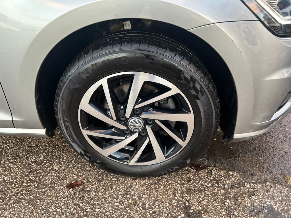 Used Volkswagen Golf 2020 for sale - 76740236: Photo 13