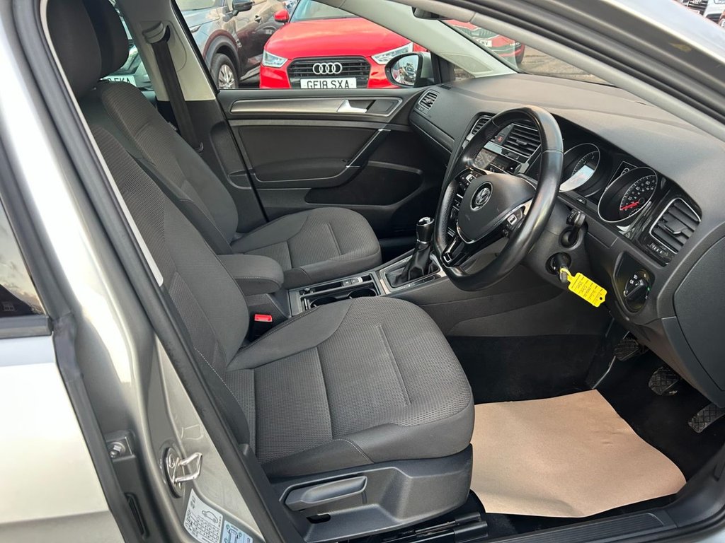 Used Volkswagen Golf 2020 for sale - 76740236: Photo 17