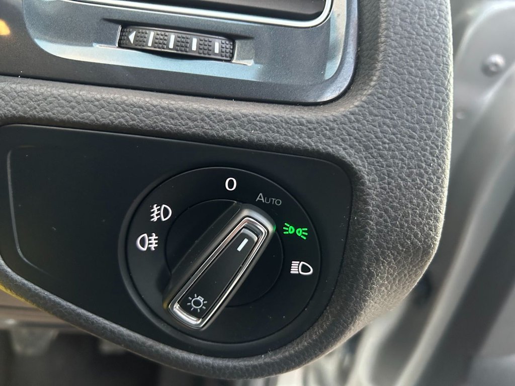 Used Volkswagen Golf 2020 for sale - 76740236: Photo 20